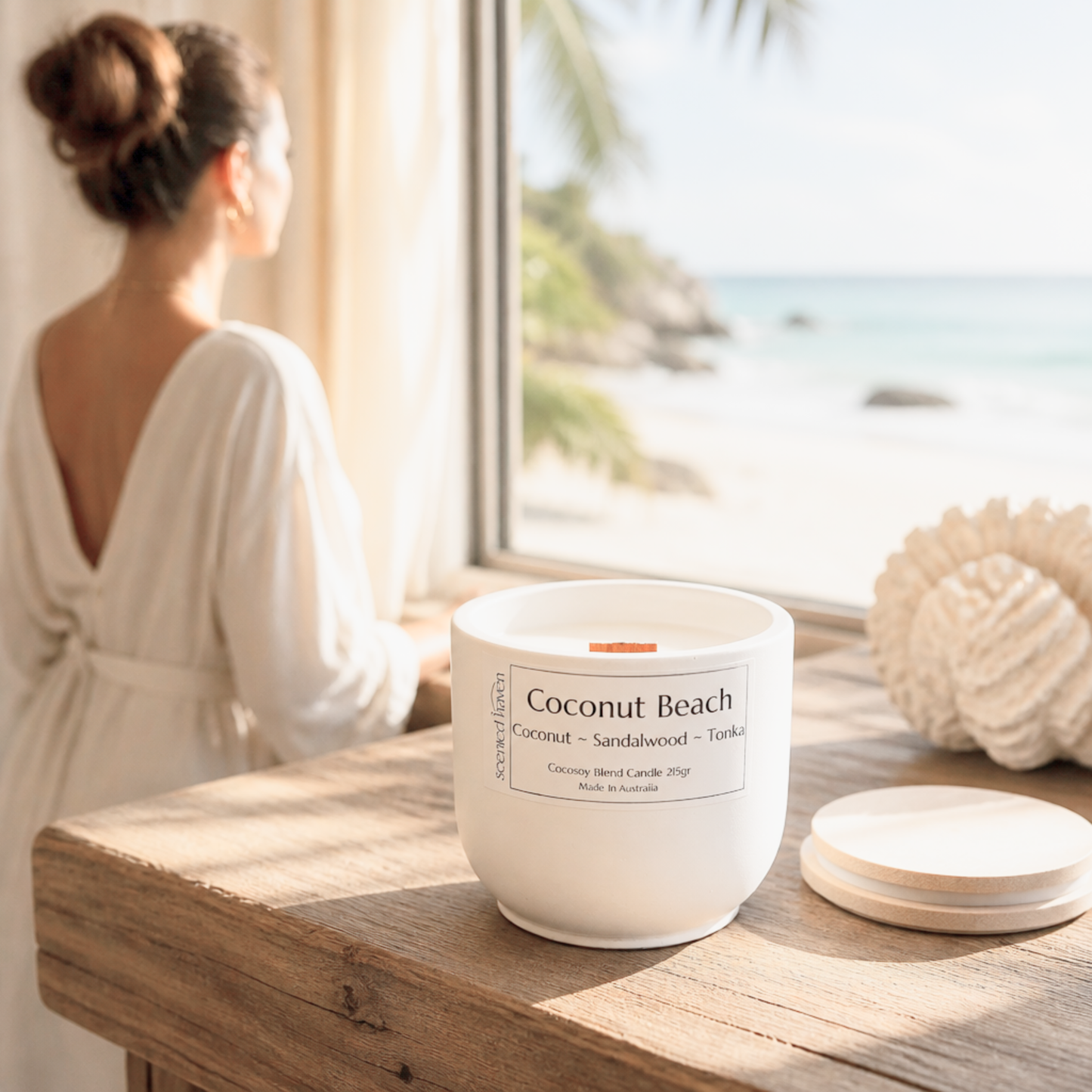 Coconut Beach - Coconut / Sandalwood / Tonka / Candle